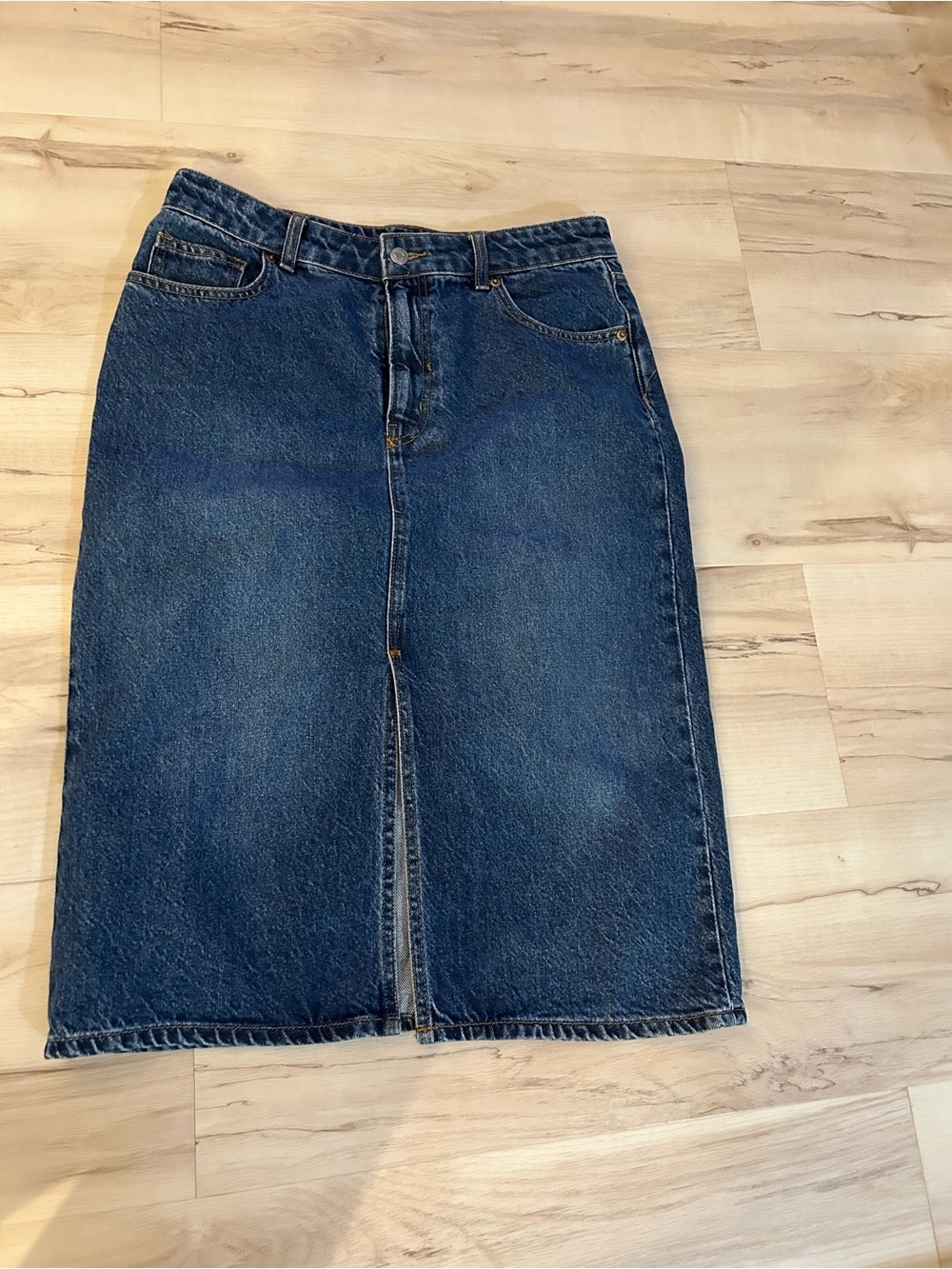 H&M Women’s Size 8 Denim Midi Skirt Dark Wash High Rise Front Slit Y2K 90s - Picture 2 of 6